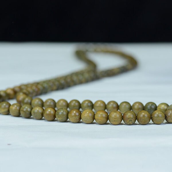 Green sandalwood 108 beads bracelet - natural fragrant wood Buddhist prayer beads, stress relief and meditation bracelet, protective gift for men and women - Image 3