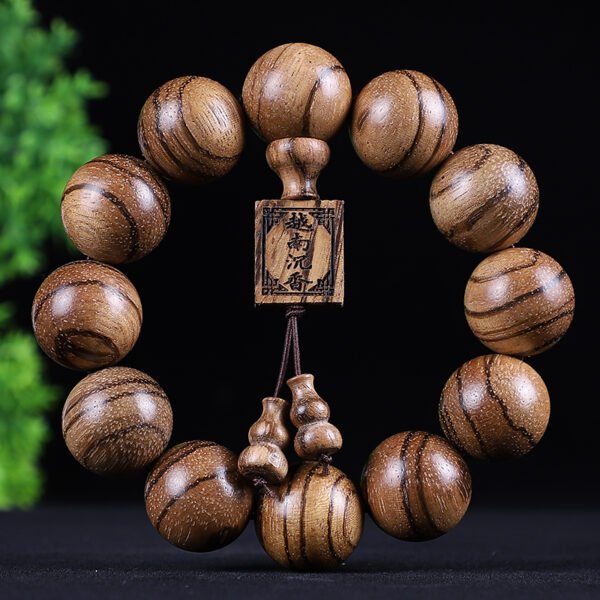 Vietnamese agarwood bracelet with tiger skin pattern, men's and women's boutique small hole square decoration bracelet - Image 2